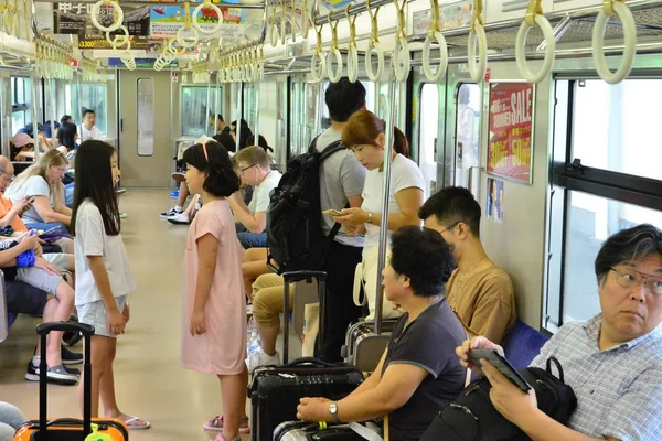 Osaka, Japan - augusti 5 2017: tågstation — Stockfoto