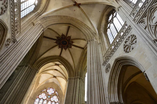 Bayeux; Fransa - 18 Temmuz 2017: tarihi katedral — Stok fotoğraf