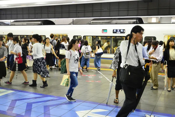 Himeji; Japan - augusti 6 2017: tågstation — Stockfoto