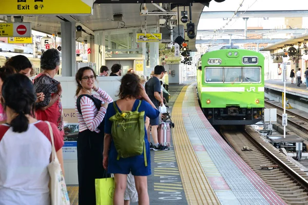 Nara, japan - 31. juli 2017: bahnhof — Stockfoto