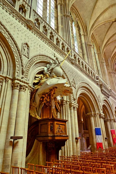 Bayeux; France - july 18 2017 : historical cathedral — Stock Photo, Image