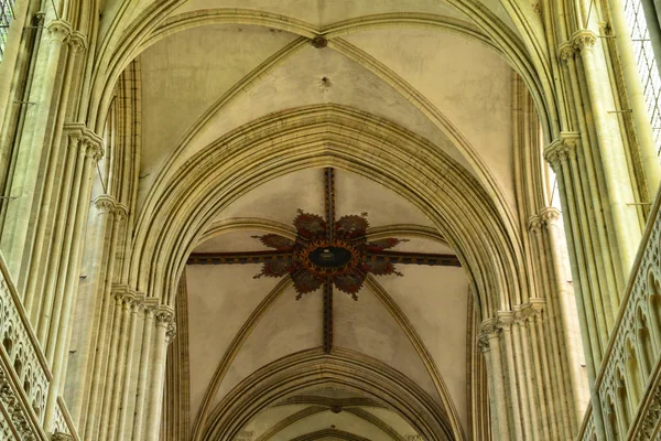 Bayeux; Francia - 18 de julio de 2017: catedral histórica — Foto de Stock