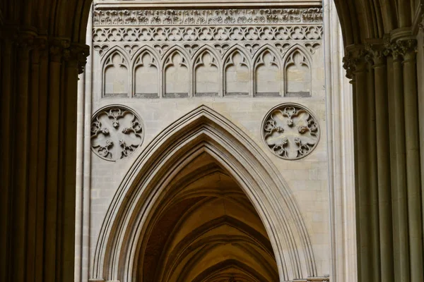 Bayeux; Francia - 18 de julio de 2017: catedral histórica — Foto de Stock