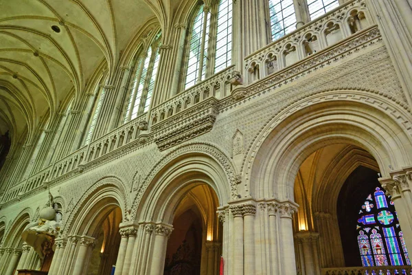 Bayeux; Frankrijk - juli 18 2017: historische kathedraal — Stockfoto