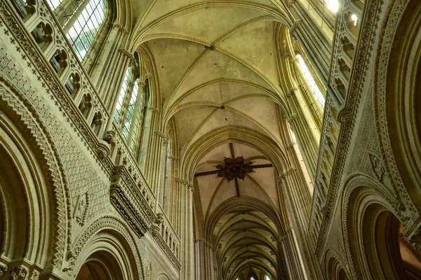 Bayeux; Francia - 18 luglio 2017: cattedrale storica — Foto Stock