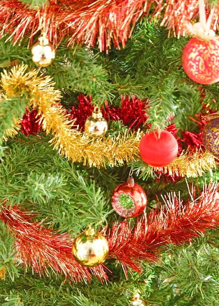 França Perto Uma Árvore Natal Uma Casa — Fotografia de Stock