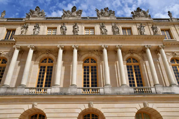 Βερσαλλίες? Γαλλία - 26 Ιουνίου 2017: Παλάτι των Βερσαλλιών — Φωτογραφία Αρχείου