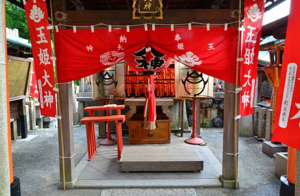 Kjóto, Japonsko - srpen 8 2017: Fushimi Inari Taisha svatyně — Stock fotografie