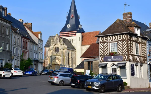 Beaumont en Auge ; France - 8 août 2016 : village pittoresque — Photo