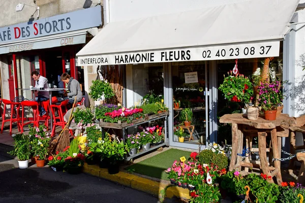 stock image Le Croisic, France - april 13 2017 : picturesque city in spring