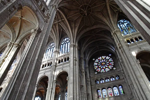 Париж; Франция - 22 декабря 2017: Церковь Святого Эсташа — стоковое фото