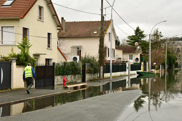 Les Mureaux ; France - 29 janvier 2018 : élévation du niveau d'eau — Photo