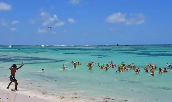 Punta Cana, Repubblica Dominicana - 1 giugno 2017: acquagym nell'Atl — Foto Stock
