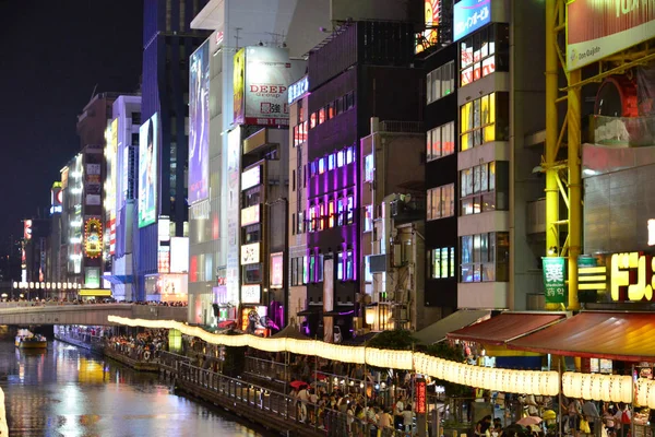 Osaka, Japan - august 4 2017 : Namba district — Stock Photo, Image