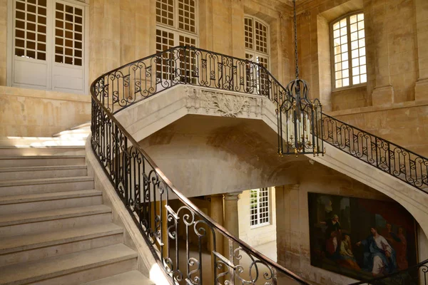 Caen; Francia - 17 de julio de 2017: el Abbaye aux Dames — Foto de Stock