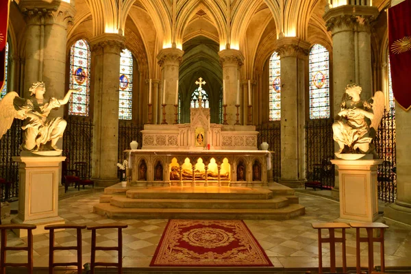 Lisieux ; France - 17 juillet 2017 : Cathédrale Saint-Pierre — Photo