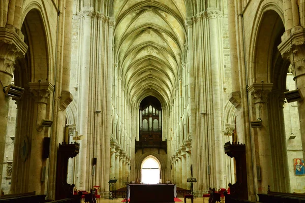 Лізьє; Франція - 17 липня 2017 року: собор Сен-П'єр — стокове фото