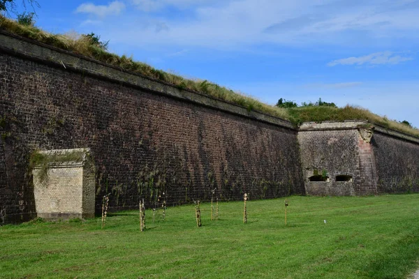 Neuf Brisach, France - 23 juillet 2016 : fortification en été — Photo