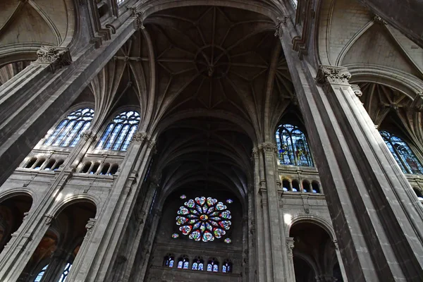 París; Francia - 22 de diciembre de 2017: Iglesia de San Eustaquio — Foto de Stock