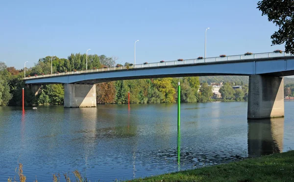 Les Mureaux; France - september 29 2011 : Seine riverside — Stok fotoğraf