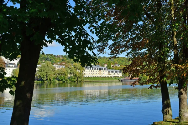 Les Mureaux, France - october 13 2017 : Seine riverside — Stock Photo, Image