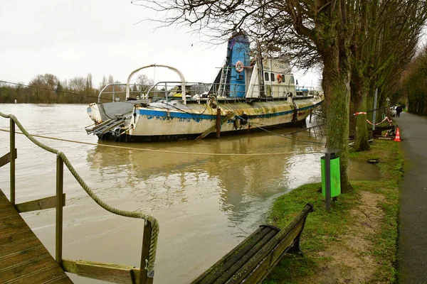 Les Mureaux; Francia - 29 gennaio 2018: innalzamento del livello dell'acqua — Foto Stock