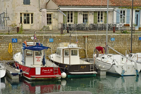 Saint Martin de Re; França - 24 de novembro de 2017: pitoresca vill — Fotografia de Stock