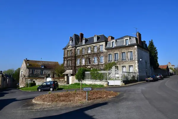 Montjavoult , France - april 3 2017 : picturesque village in spr — Stock Photo, Image