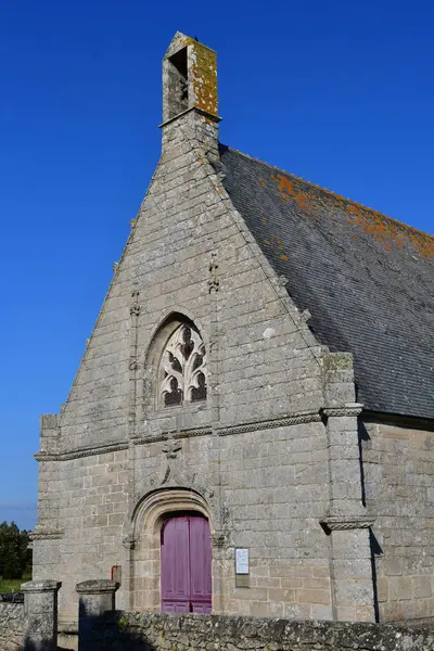 Le Croisic, France - april 13 2017 : crucifix chapel — 图库照片