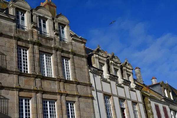 Le Croisic, Frankrijk - april 13 2017: schilderachtige stad in het voorjaar — Stockfoto