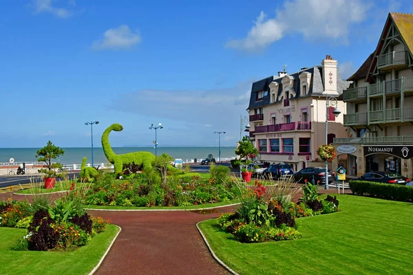 Villers sur Mer, Frankrijk - 27 september 2019: pittoreske stad i — Stockfoto