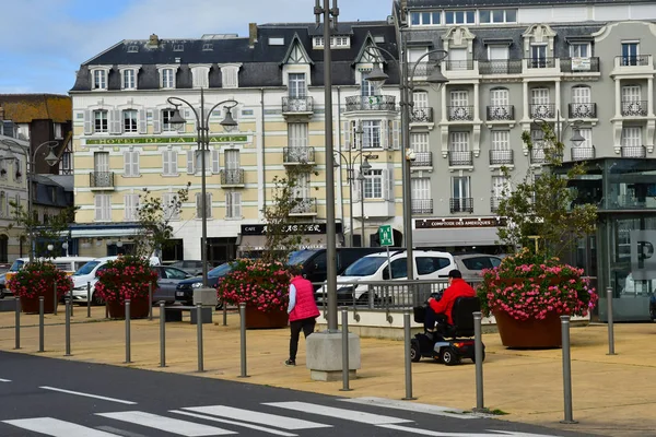 フランスのトルヴィル・シュル・メール- 2019年9月27日:絵のような街 — ストック写真