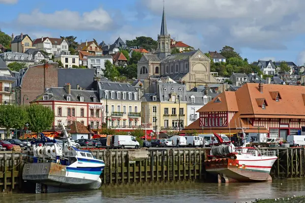 Trouville sur Mer, Frankrijk - 27 september 2019: stadscentrum — Stockfoto