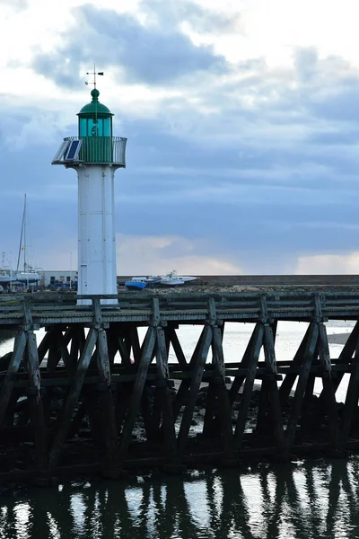 Deauville, Francja - wrzesień 27 2019: molo — Zdjęcie stockowe