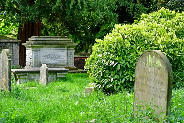 London; Hampstead, Anglia - 2019. május 5.: Hampstead kerület — Stock Fotó