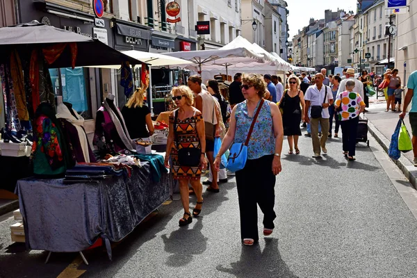 Saint Germain en Laye; Fransa - 4 Ağustos 2019: Pazar — Stok fotoğraf