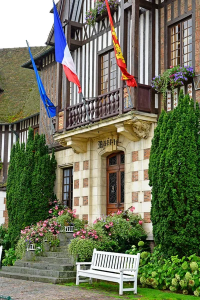 Deauville, Francia - 27 de septiembre de 2019: Ayuntamiento —  Fotos de Stock