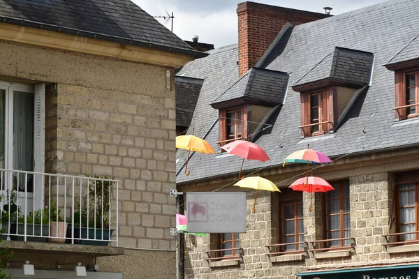 Les Andelys, Frankrijk - 8 augustus 2019: pittoreske stad in de zomer — Stockfoto