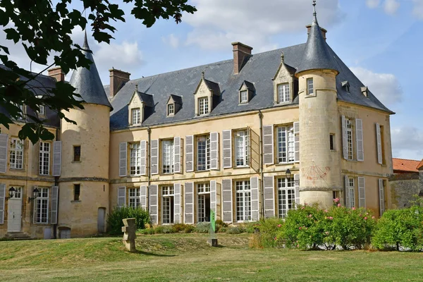 Themericourt; Frankreich - 4. September 2019: Schloss — Stockfoto