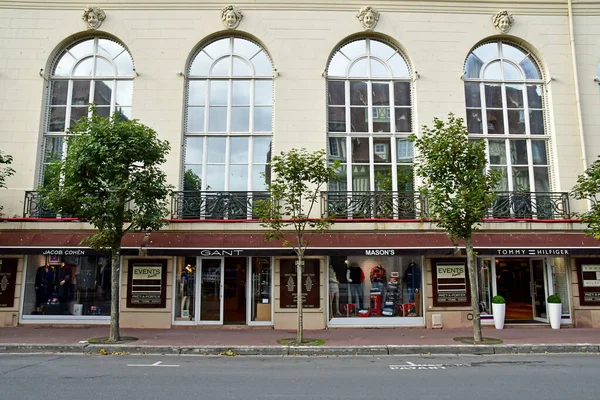 Deauville, Francia - 27 de septiembre de 2019: Les Planches near the be — Foto de Stock