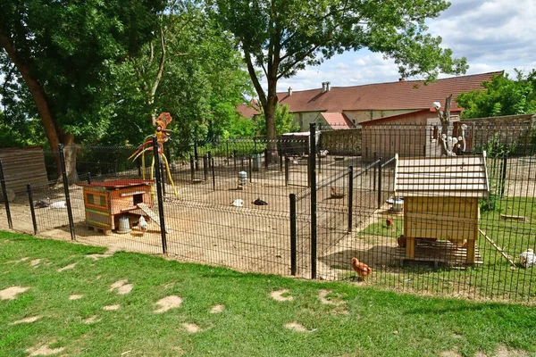 Jouy le Moutier; France - september 4 2019 : Ecancourt Farm — Stock Photo, Image