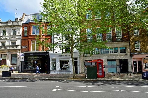 Londyn; Hampstead, Anglia - 5 maja 2019: Dzielnica Hampstead — Zdjęcie stockowe