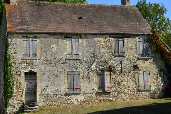 Villarceaux, França - 9 de setembro de 2019: castelo histórico — Fotografia de Stock