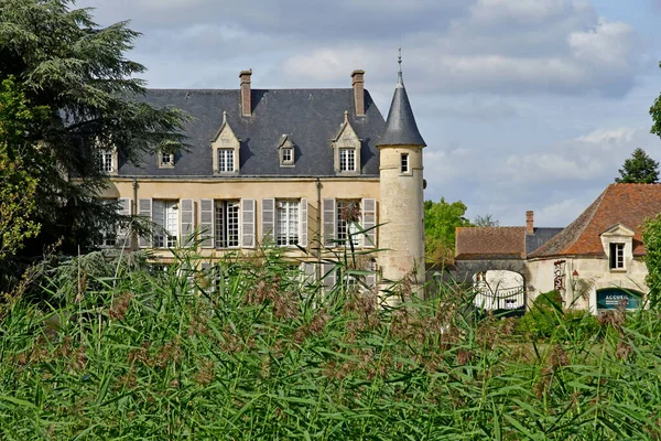 Themericourt; Frankrijk - 4 september 2019: kasteel — Stockfoto