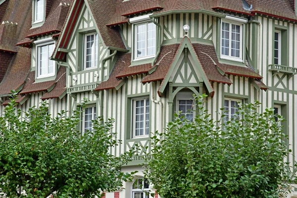 Deauville, Francja - wrzesień 27 2019: hotel — Zdjęcie stockowe
