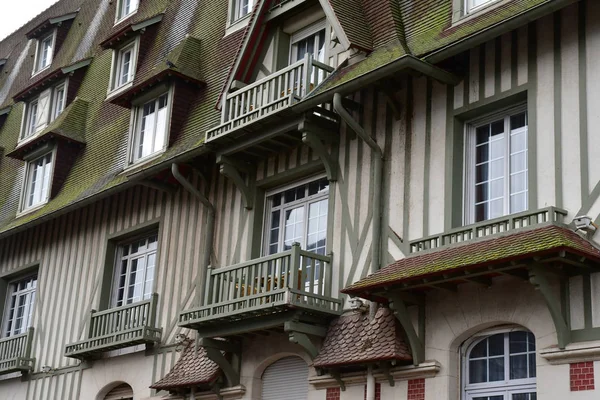 Deauville, Francia - 27 de septiembre de 2019: hotel — Foto de Stock