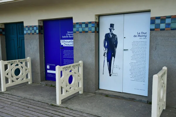 Deauville, France - 27 septembre 2019 : Les Planches près de la be — Photo