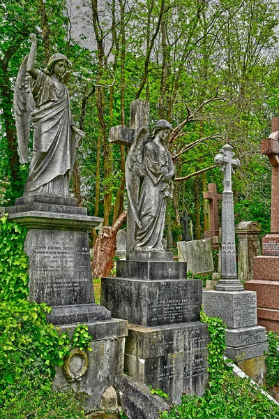 Londra, Ingiltere-Mayıs 6 2019: Highgate Mezarlığı — Stok fotoğraf