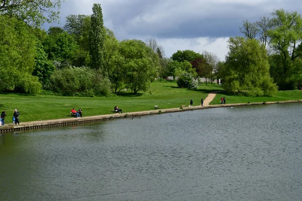 Londres ; Hampstead, Angleterre - 5 mai 2019 : Hampstead Heath — Photo