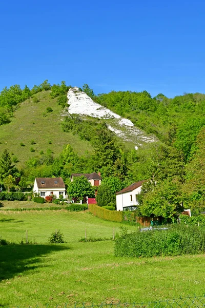 Haute Isle; Franciaország - május 15 2019: festői táj összegben — Stock Fotó